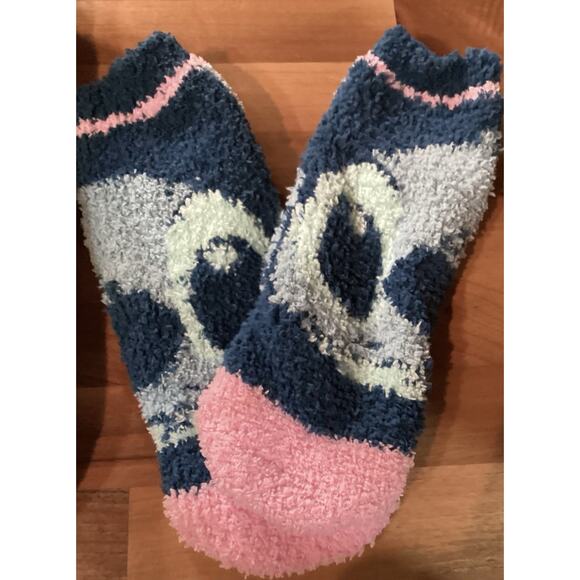 Disney Stitch Sherpa Lined One Size Fits Soft Non-Slip and Stitch Ankle Socks - Picture 4 of 6